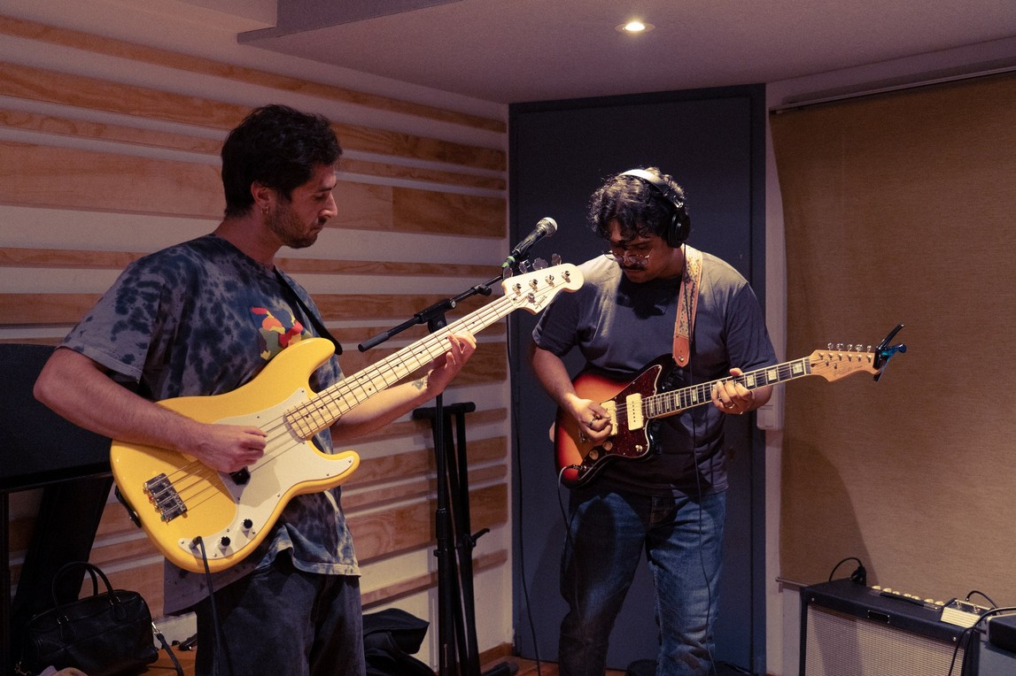 Dissolute Youth rehearsing in the studio, photo 1